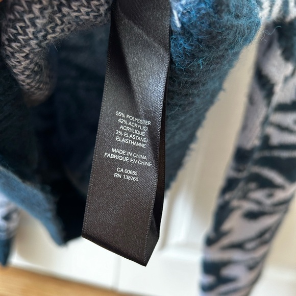 Zebra knit short cardigan - Picture 7 of 7